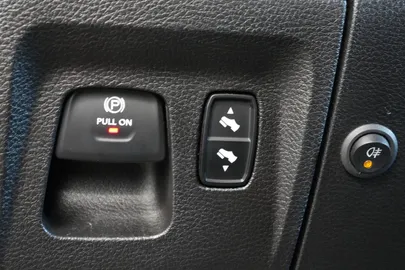 Car image 37
