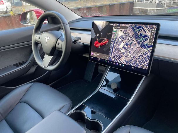 Tesla Model 3 60 Plus 175 kW image number 17