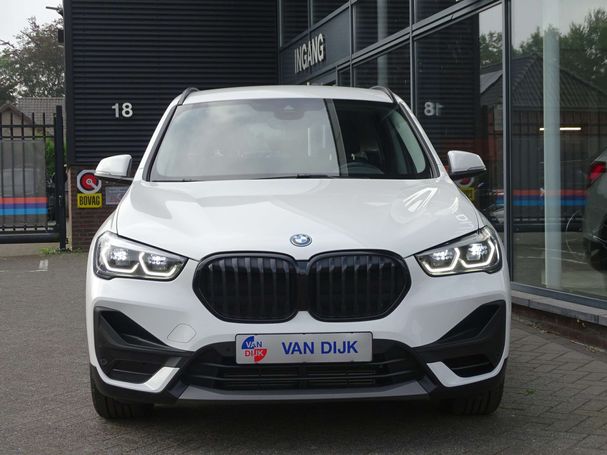 BMW X1 25e xDrive 162 kW image number 3