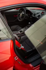 Car image 30