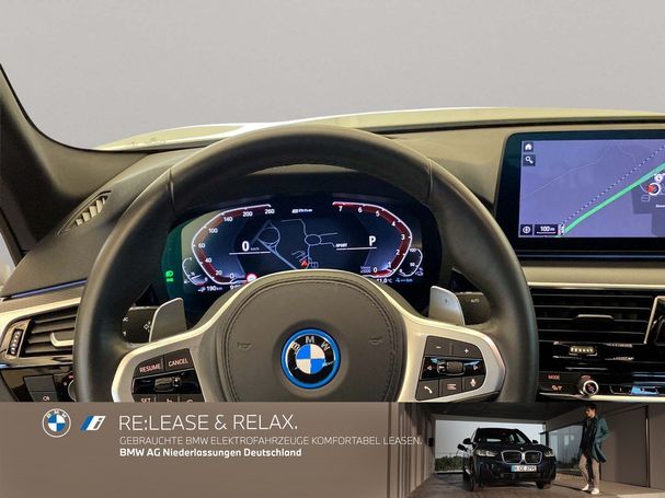 BMW 545 e xDrive 290 kW image number 13