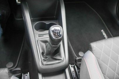 Car image 37