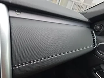 Car image 47