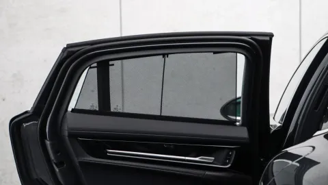 Car image 36