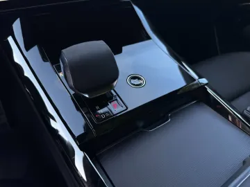 Car image 34