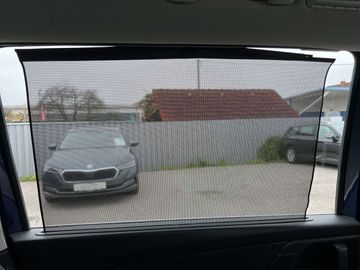 Car image 38