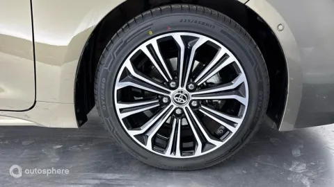 Car image 20