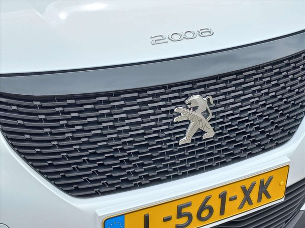 Peugeot 2008 1.2 PureTech 74 kW image number 28