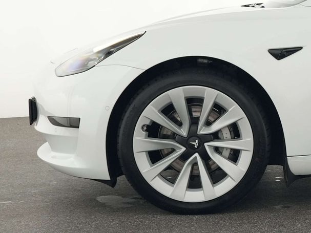 Tesla Model 3 208 kW image number 11