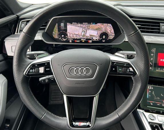 Audi e-tron 55 quattro S-line 300 kW image number 15