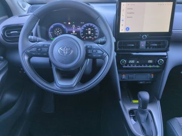 Car image 12