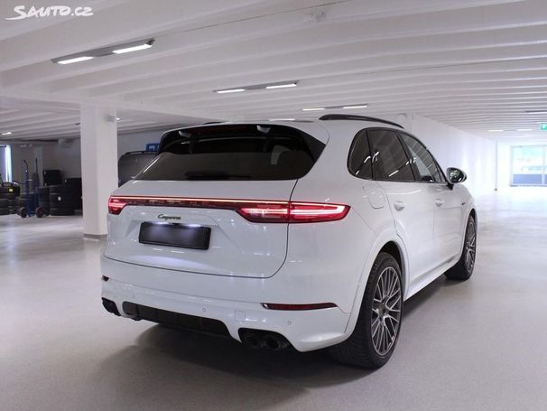 Porsche Cayenne E-Hybrid 340 kW image number 3