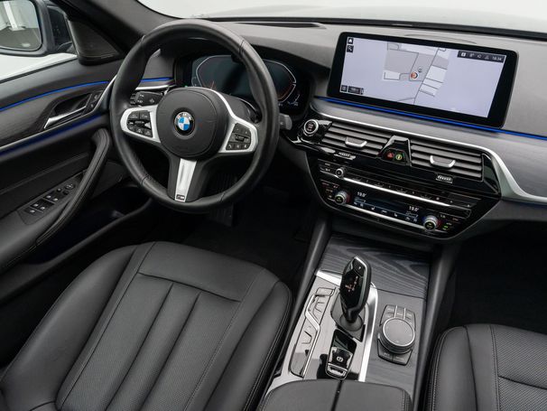 BMW 520d Touring xDrive 140 kW image number 29