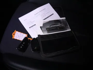 Car image 36