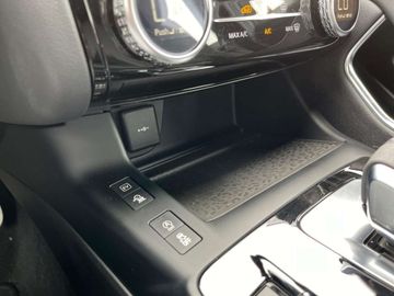 Car image 37