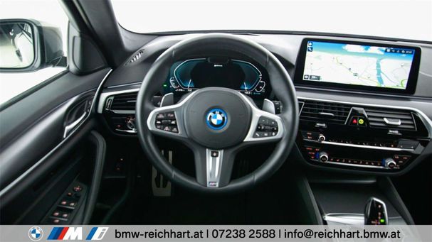 BMW 530 Touring xDrive 185 kW image number 7