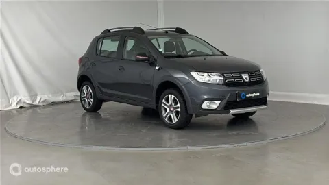 Car image 3