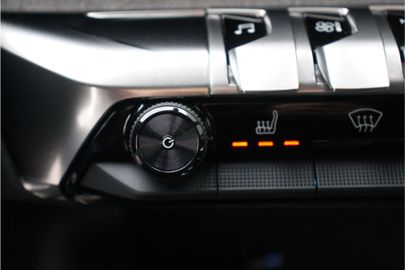 Car image 37