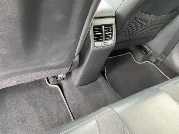 Car image 50