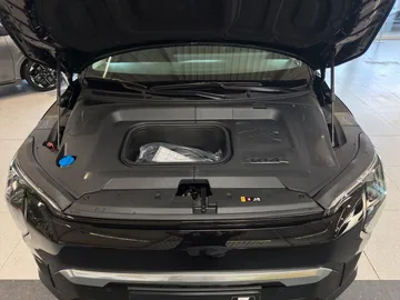 Car image 45
