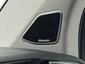 Car image 47