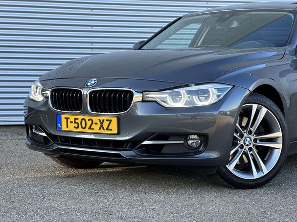 BMW 330i 185 kW image number 28