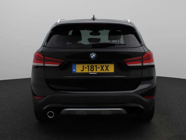 BMW X1 sDrive18i 103 kW image number 3