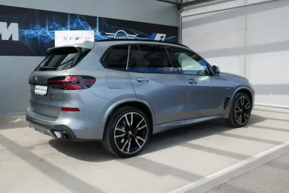 Car image 36
