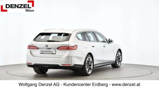 BMW 520d Touring xDrive 145 kW image number 3