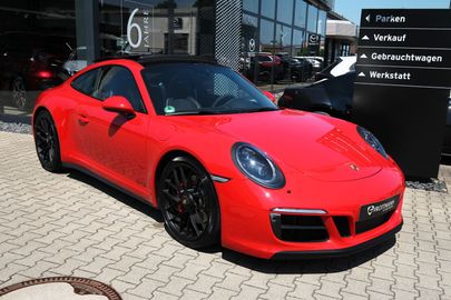 Car image 3