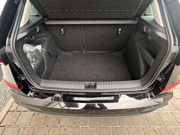 Car image 36