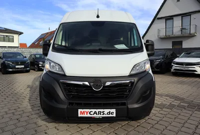 Car image 21