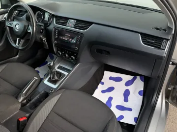 Car image 23