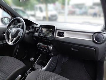 Car image 14