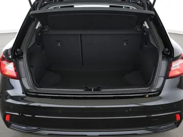Car image 27