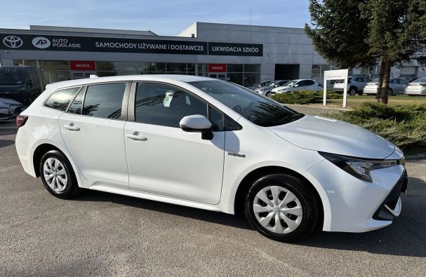 Toyota Corolla Touring Sports 90 kW image number 2