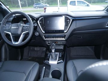 Car image 17