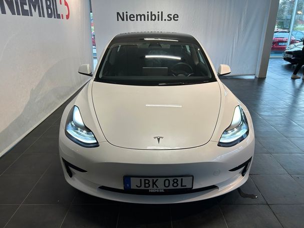 Tesla Model 3 Plus 239 kW image number 3