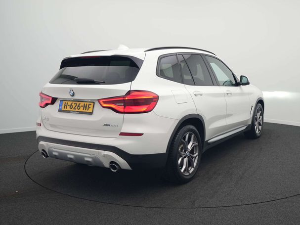 BMW X3 xDrive20i 135 kW image number 4