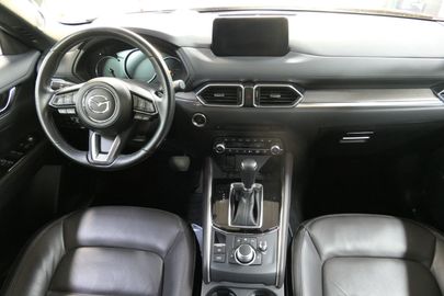 Car image 12