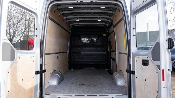 Volkswagen Crafter 35 130 kW image number 7