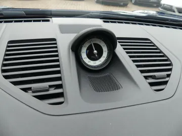 Car image 41