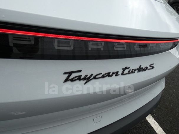 Porsche Taycan Turbo S 500 kW image number 33