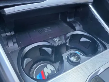 Car image 39