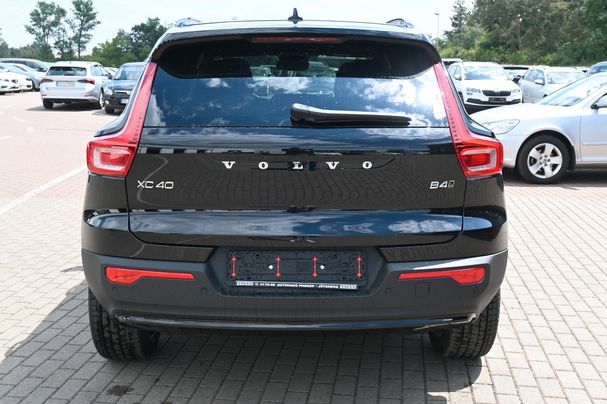 Volvo XC40 AWD B4 145 kW image number 3