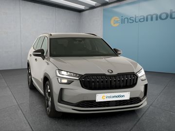 Car image 29