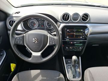 Car image 17