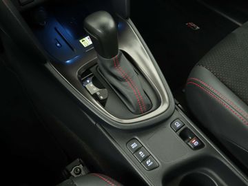 Car image 12