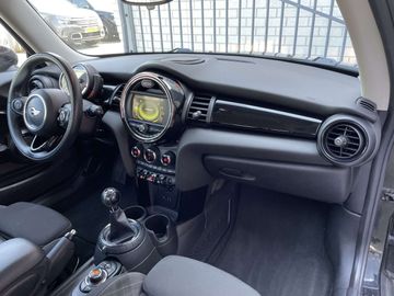 Car image 31