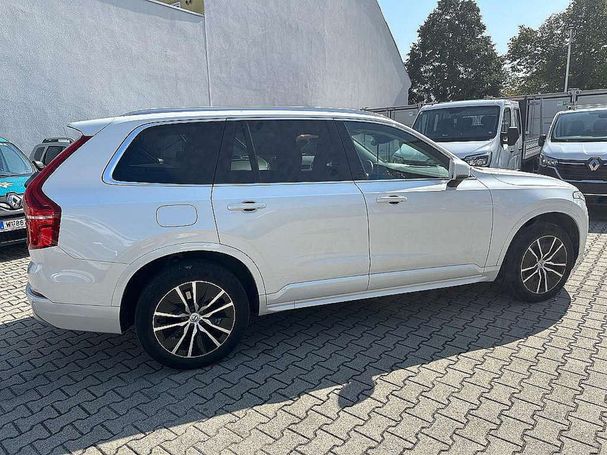 Volvo XC90 B5 AWD Momentum 173 kW image number 8